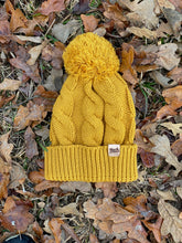 Load image into Gallery viewer, Women’s Huck Pom Beanies
